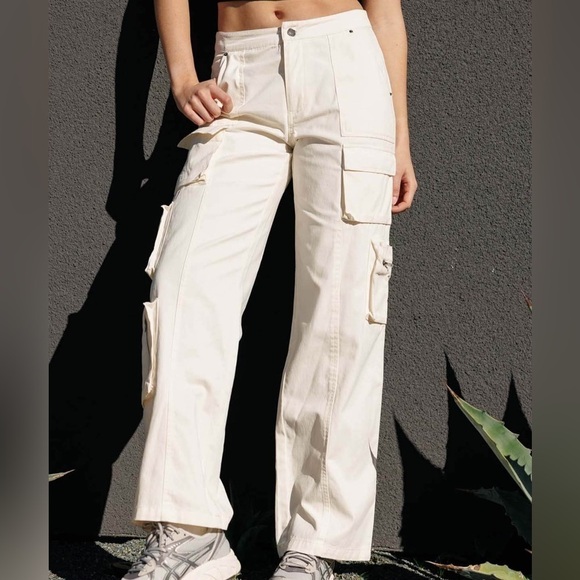 Cali 1850 White Modern Tech Look Wide Leg Baggy Cargo Pants - Picture 1 of 7